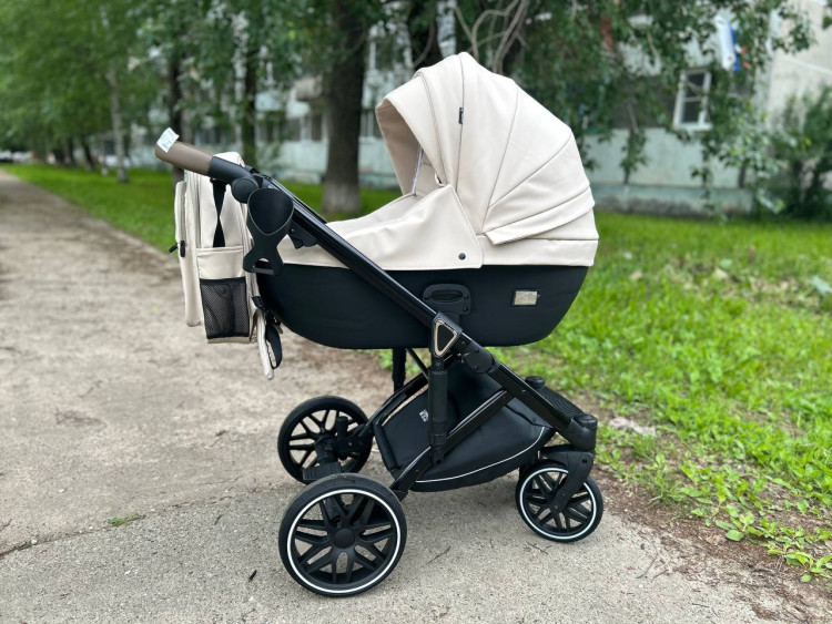 Коляска Luxmom F2 Экокожа 2в1 Бежевый